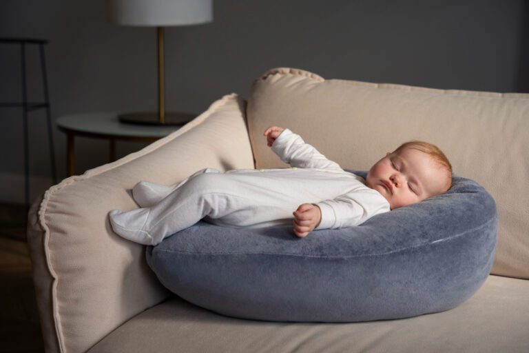 cute-baby-nursing-pillow